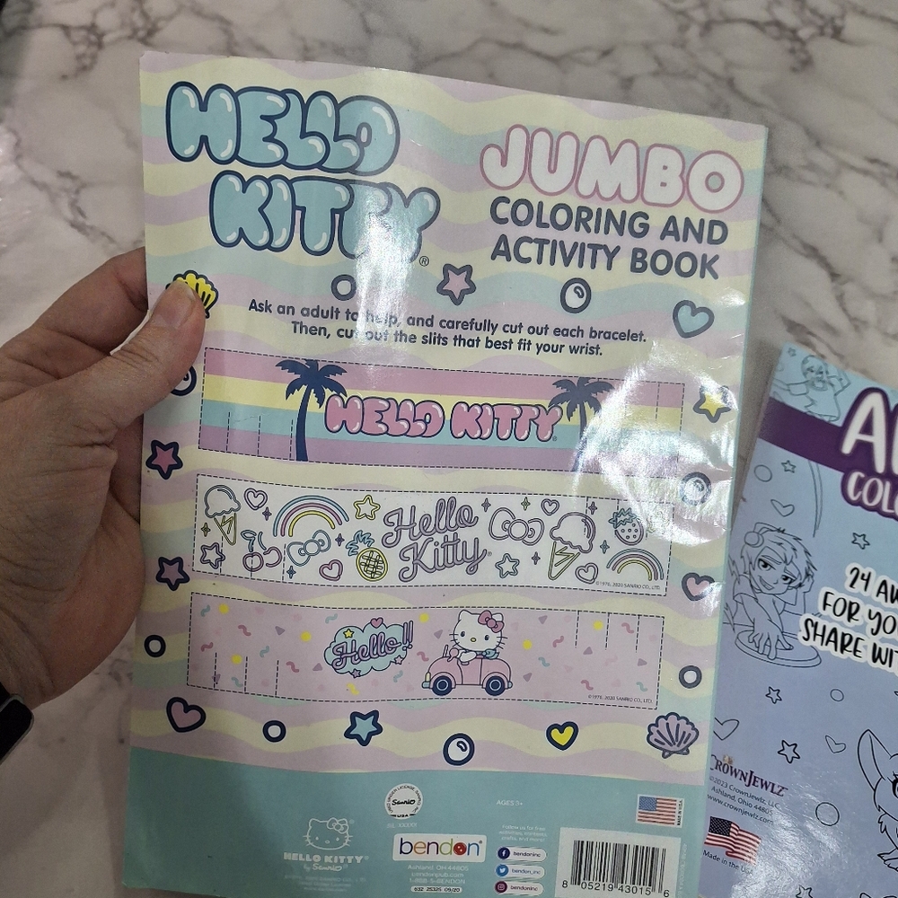 Hello Kitty Coloring Book Set - Picture 5 of 5